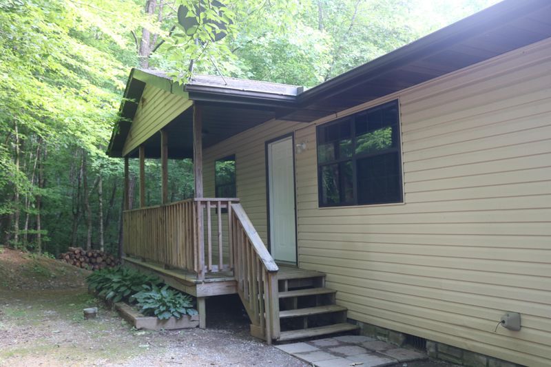 3255 Rubye Rd, Sevierville, TN 37876