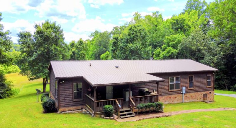 3464 Whaley Rd, Sevierville, TN 37876