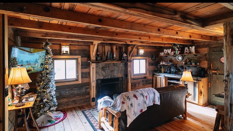 3460 Sugar Camp Cir, Sevierville, TN 37862