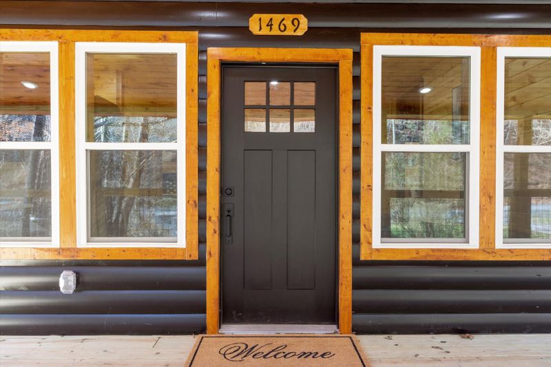 1469 Newcomb Hollow Rd, Sevierville, TN 37862