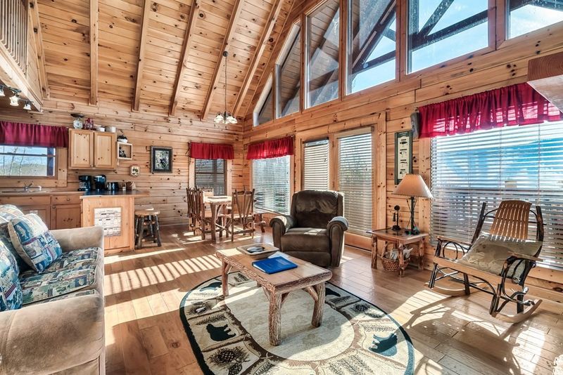 2614 Whipoorwill Hill Way, Sevierville, TN 37862