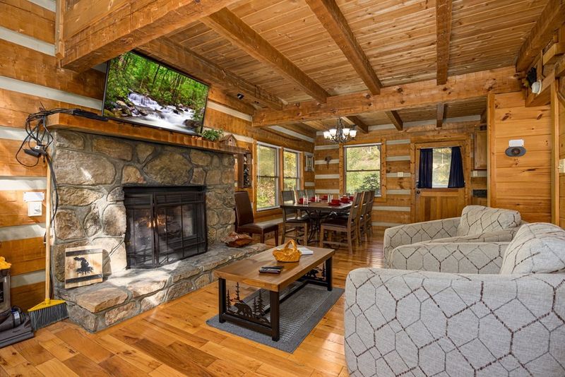 410 Sassafras Trl, Sevierville, TN 37876