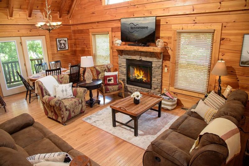 1734 Summit View Way, Sevierville, TN 37862