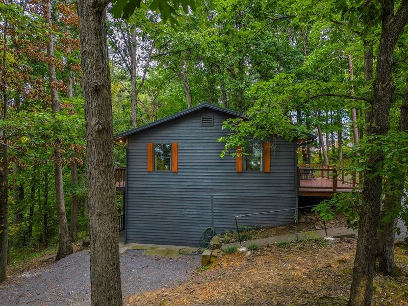 3559 Alf Ownby Dr, Sevierville, TN 37862