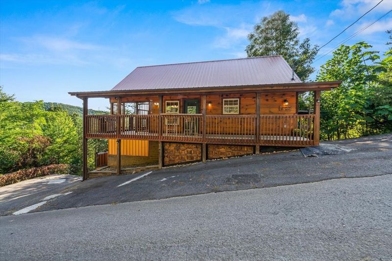 2624 Blanket Mtn Way, Sevierville, TN 37862