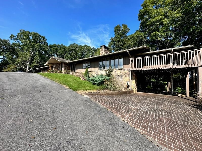 123 Cedar Hills Rd, Sevierville, TN 37863