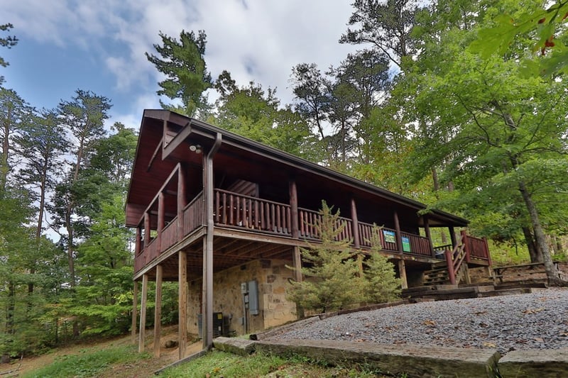 2825 Mountain View Cir, Sevierville, TN 37863