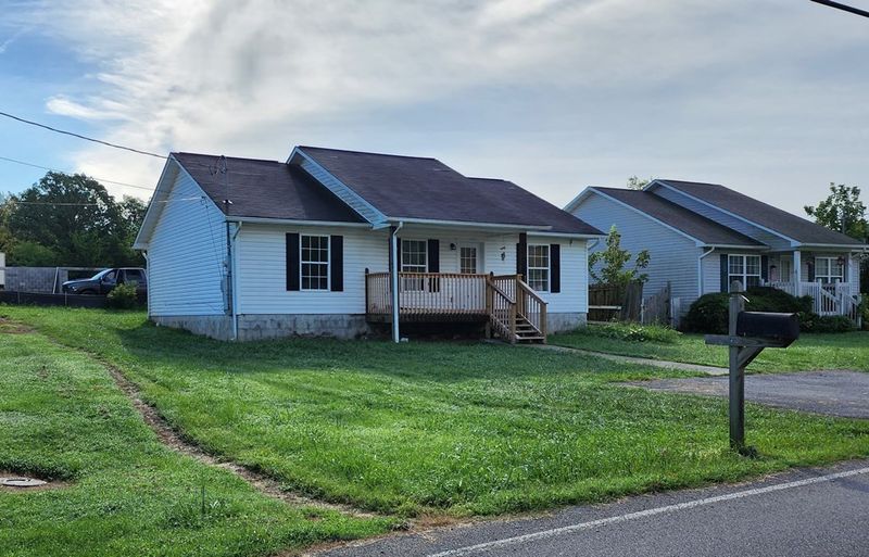 174 Red Bud Ln, Sevierville, TN 37876