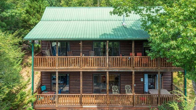 2214 Dogwood Cove Way, Sevierville, TN 37862