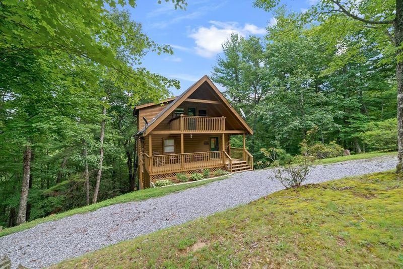 4226 Chamberlain Ln, Sevierville, TN 37862