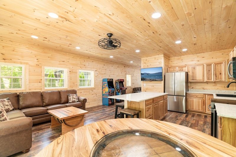 2589 Windfall Estates Dr #2587WINDFALLESTATESDRIVE, Sevierville, TN 37876