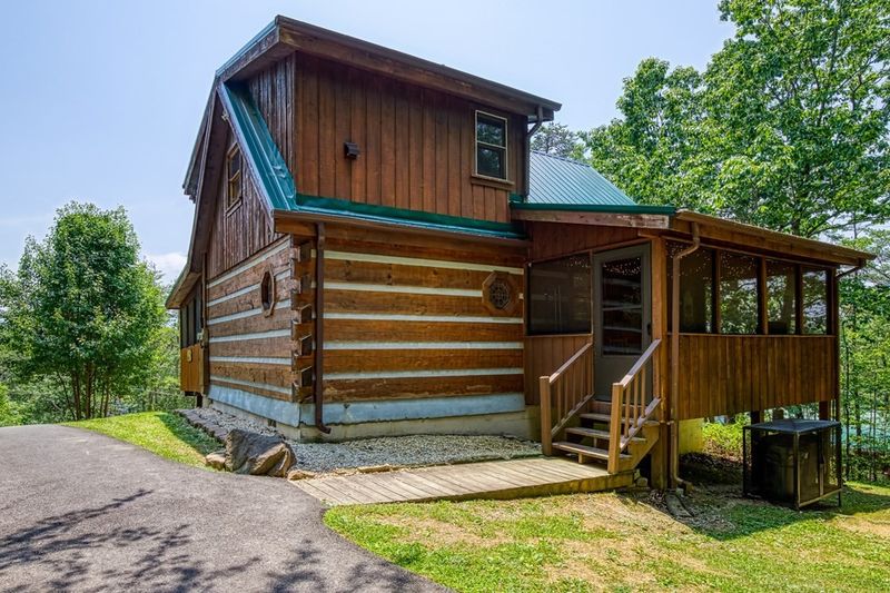 2308 Summer Ln, Sevierville, TN 37876