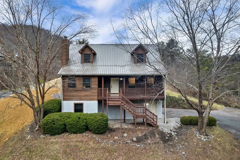 2059 Tiffany Way, Sevierville, TN 37862