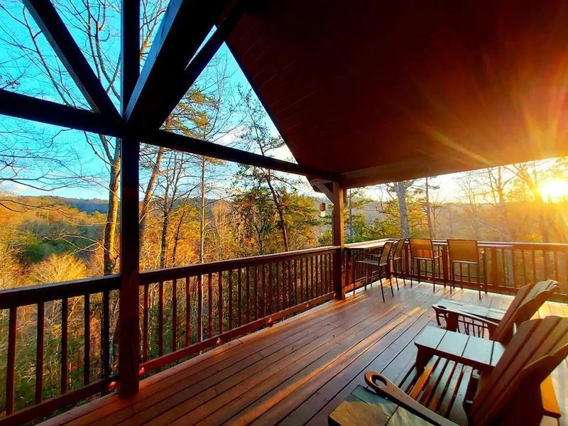 4159 Spring Creek Way, Sevierville, TN 37876