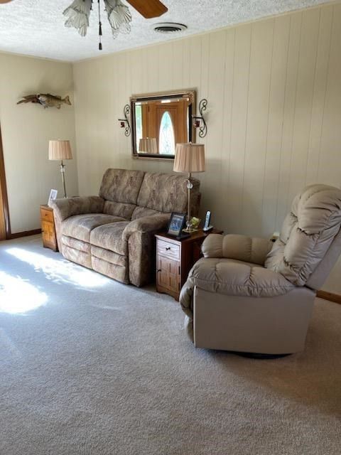 1423 Emily Dr, Sevierville, TN 37862