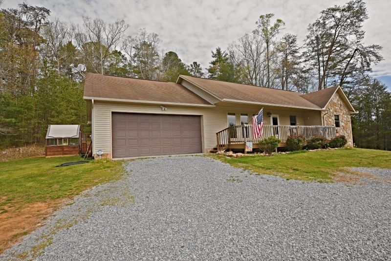 2036 Brianna Leigh Ln, Sevierville, TN 37862