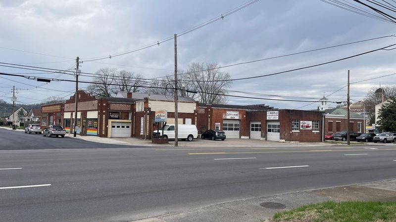 221 Parkway, Sevierville, TN 37862