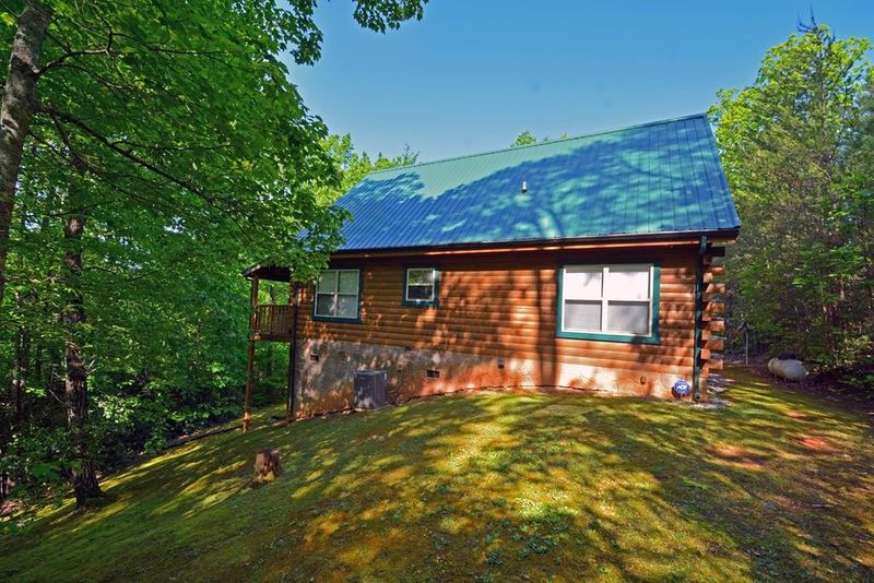 3503 Mountain Top Ln, Sevierville, TN 37876