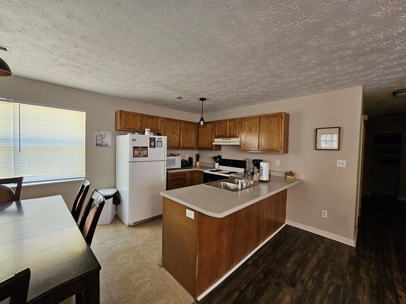 914 Hill Hl, Sevierville, TN 37876