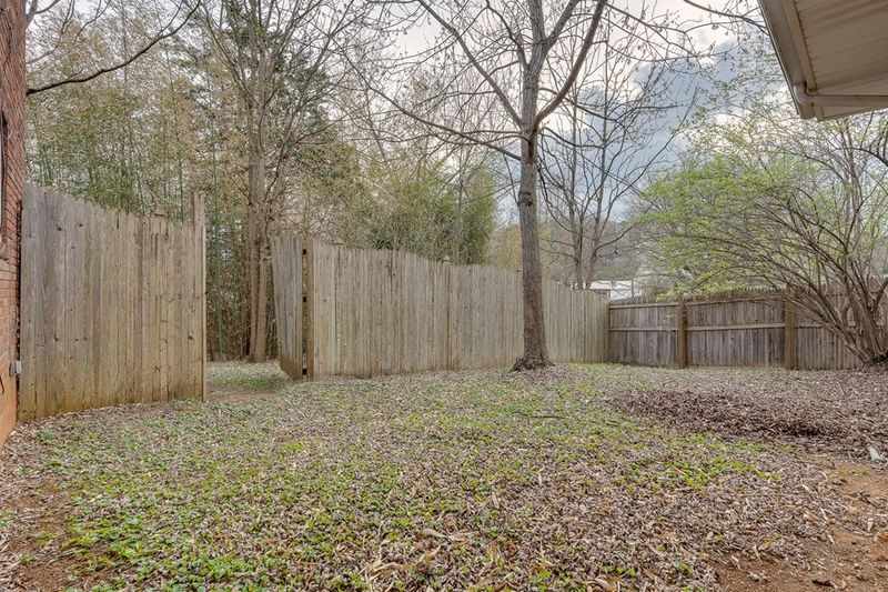 204 Lynn Dr, Sevierville, TN 37862