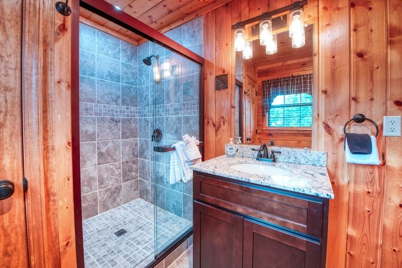 1536 Bears Den Way, Sevierville, TN 37876