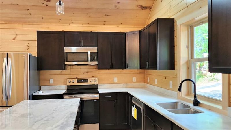936 Fir St, Sevierville, TN 37876