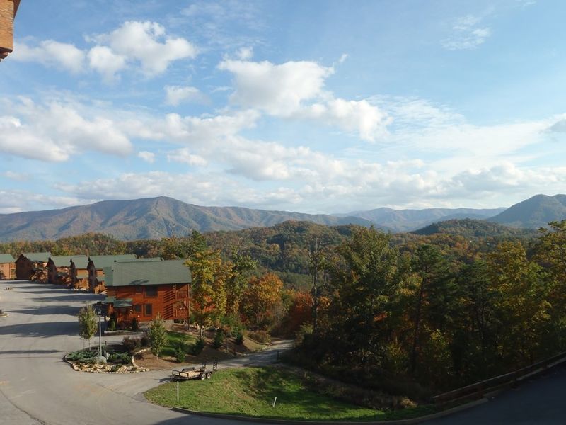 2739 Mountain Preserve Dr #GRANDVIEWGETAWAY, Sevierville, TN 37862