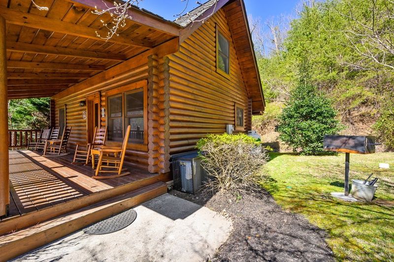 3135 Smoky Ridge Way, Sevierville, TN 37862