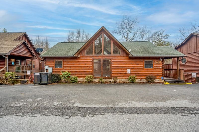 1540 Boo Boos Way, Sevierville, TN 37862