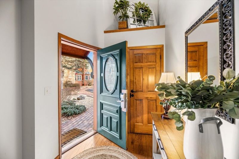 2044 Hickory Ridge Way, Sevierville, TN 37862