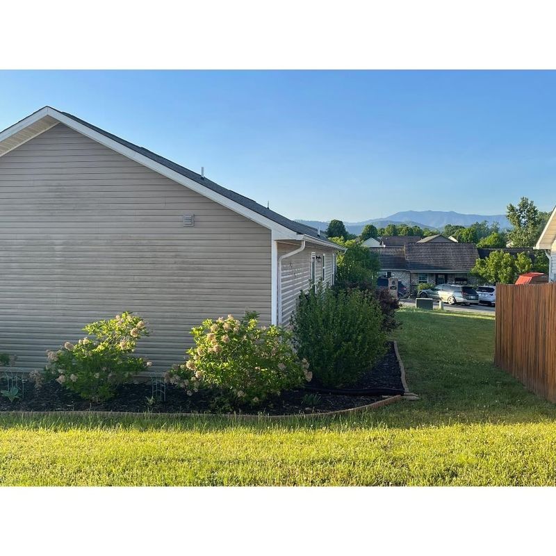 1504 Cloverdale Ln, Sevierville, TN 37862