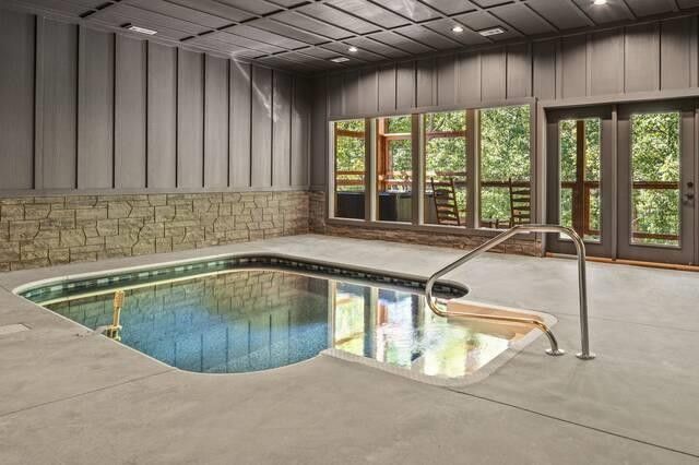 4548 Shangrila Way #POOLINAROUND, Sevierville, TN 37876