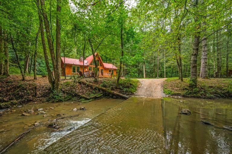 2896 Mcmahan Sawmill Rd, Sevierville, TN 37876
