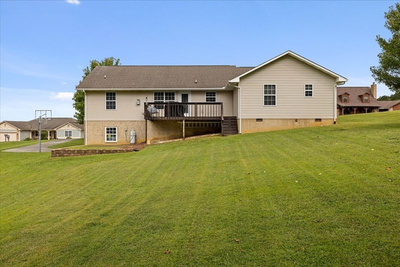 3538 Walking Horse Ln, Sevierville, TN 37876