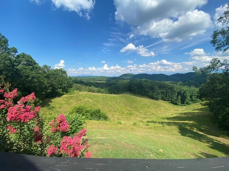 246 Bob Hollow Rd, Sevierville, TN 37876