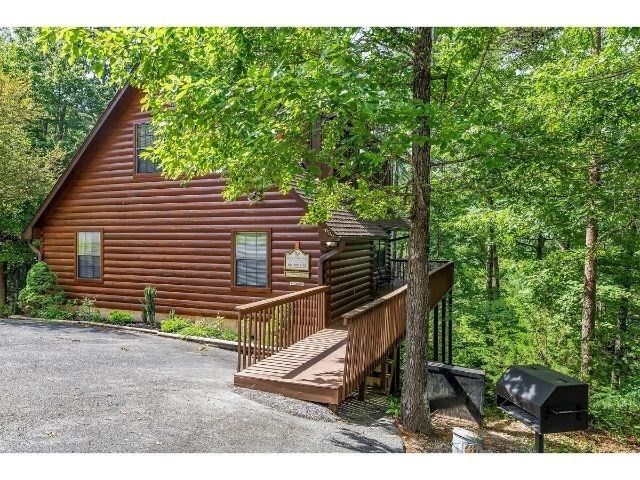 1652 Raccoon Den Way #SERENITY, Sevierville, TN 37862