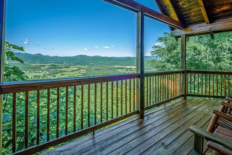 3920 Ravens Den Way #EDGEOFGLORY, Sevierville, TN 37862