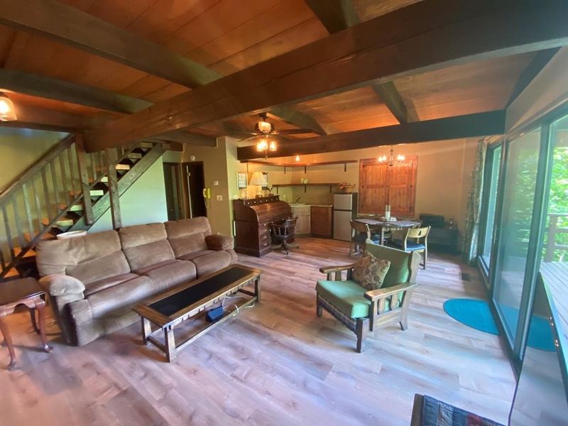 2716 Overholt Trl, Sevierville, TN 37862