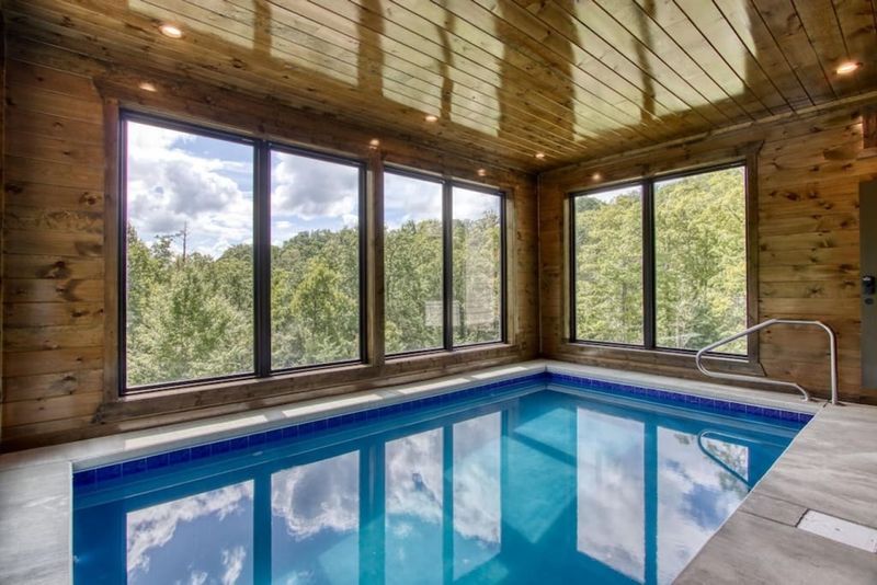3417 Summit Trails Dr, Sevierville, TN 37862