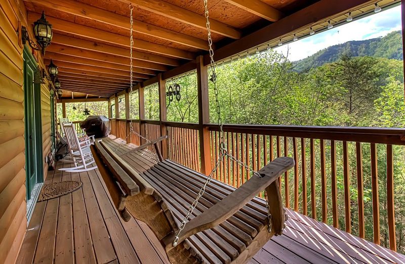 1723 Springer Rd, Sevierville, TN 37876