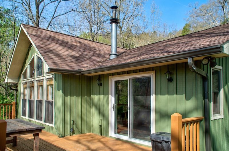 4007 Wears Cove Rd, Sevierville, TN 37862