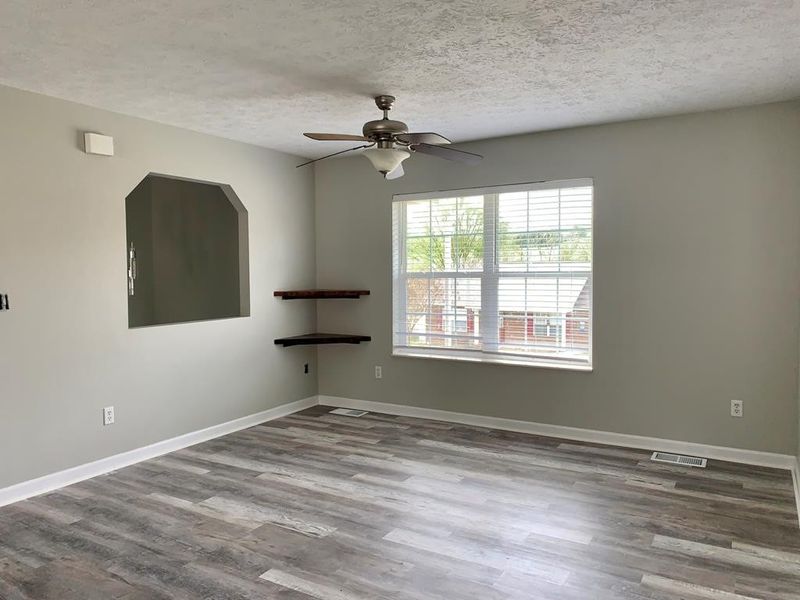 1084 Berry Trl, Sevierville, TN 37862
