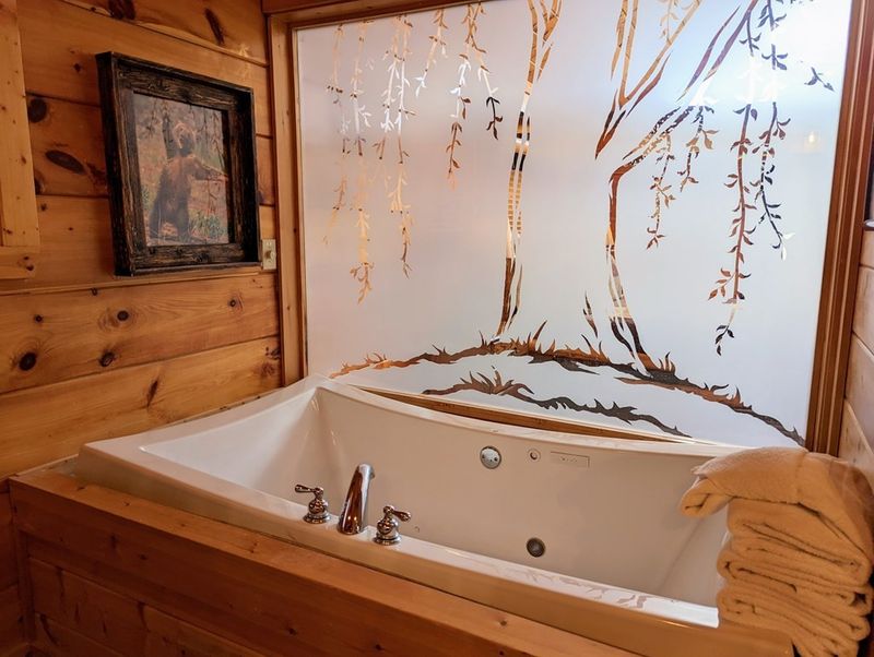 2756 Sawmill Branch Dr, Sevierville, TN 37862