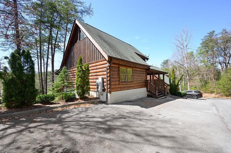 2007 Bear Haven Way, Sevierville, TN 37862