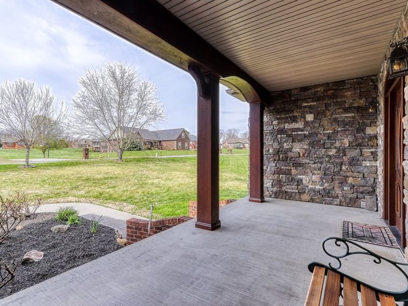 1324 Ellendale Cv, Sevierville, TN 37862