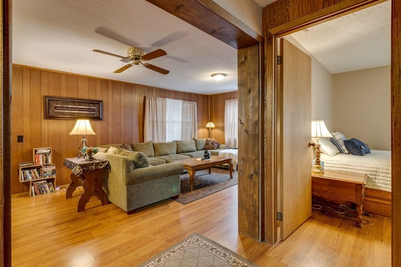 809 Ridgefield Dr, Sevierville, TN 37876