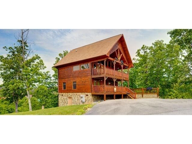 2040 Mikey St #APIECEOFHEAVEN, Sevierville, TN 37876