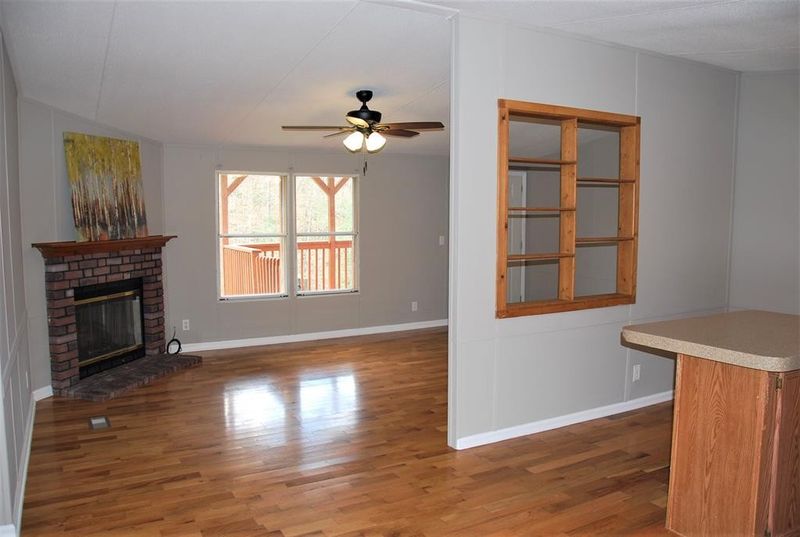 1021 Franklin Ln, Sevierville, TN 37876