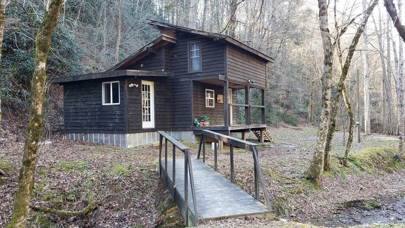 1765 Valentine Branch Rd, Sevierville, TN 37876