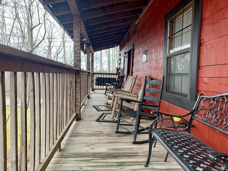 2225 View Dr, Sevierville, TN 37876